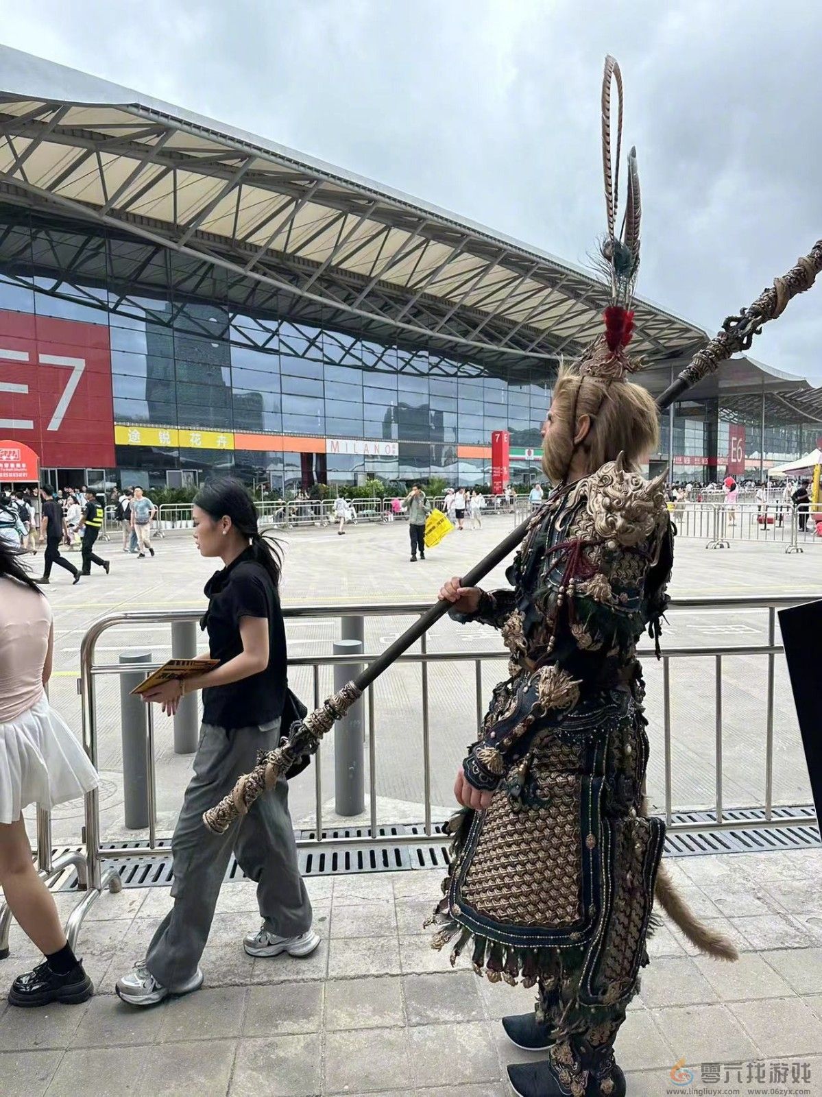 《黑神话：悟空》天命人Cos 妆容和服装非常还原(图7)